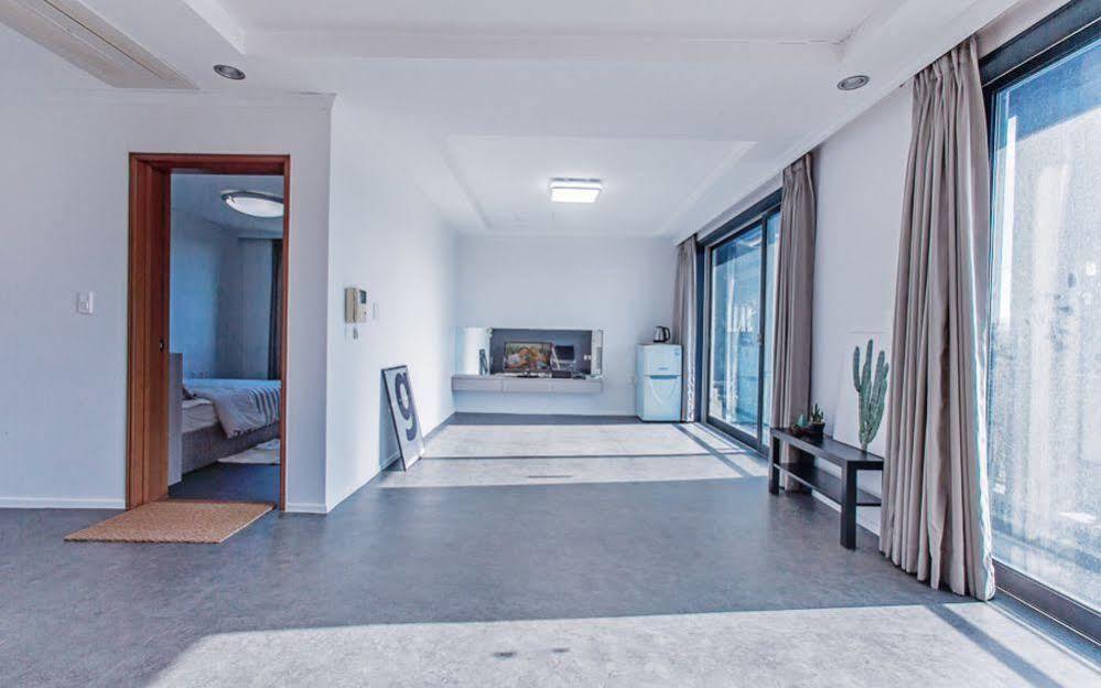 Maniju Pension Togŭnnae Exterior foto